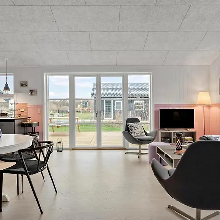 別荘 3 Bedroom Stunning In