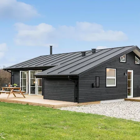 3 Bedroom Stunning In * Frørup