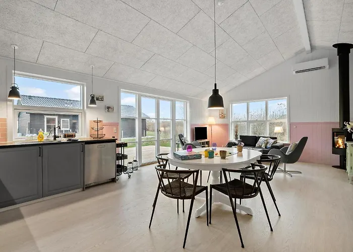 Ferienhaus 3 Bedroom Stunning In Frorup