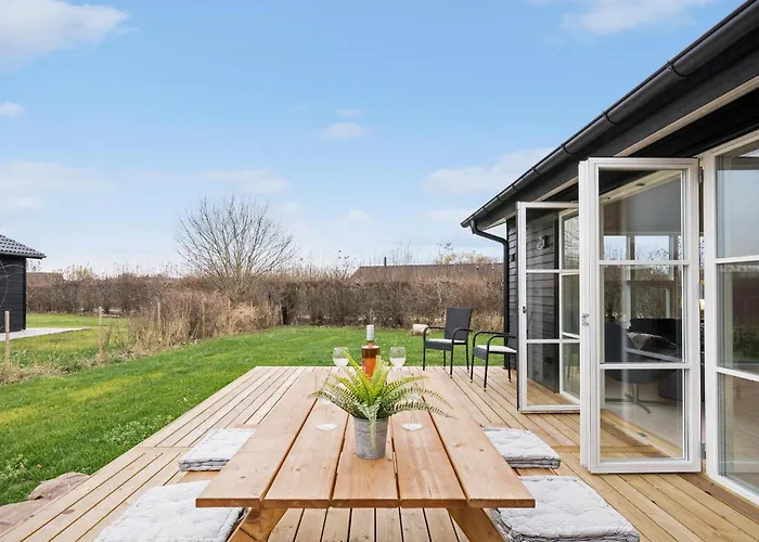 3 Bedroom Stunning In Ferienhaus *